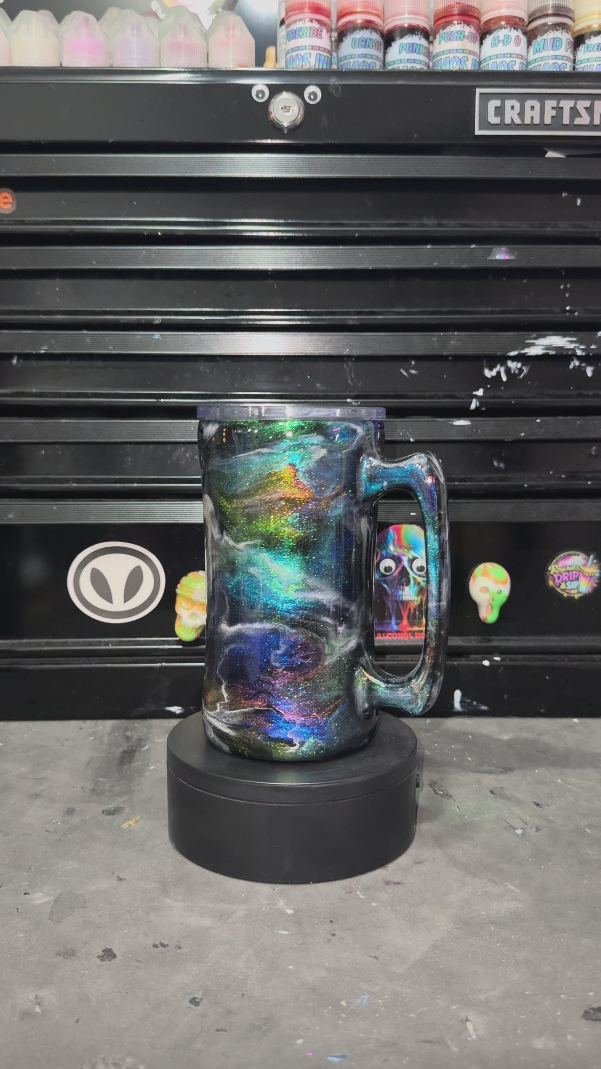 20 oz Mug Hypnotic Skies